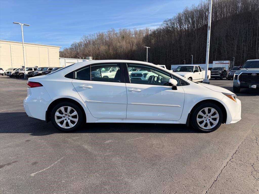 Used 2024 Toyota Corolla LE Sedan