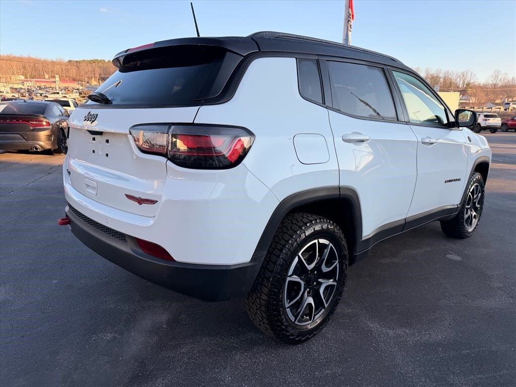 Used 2024 Jeep Compass Trailhawk SUV