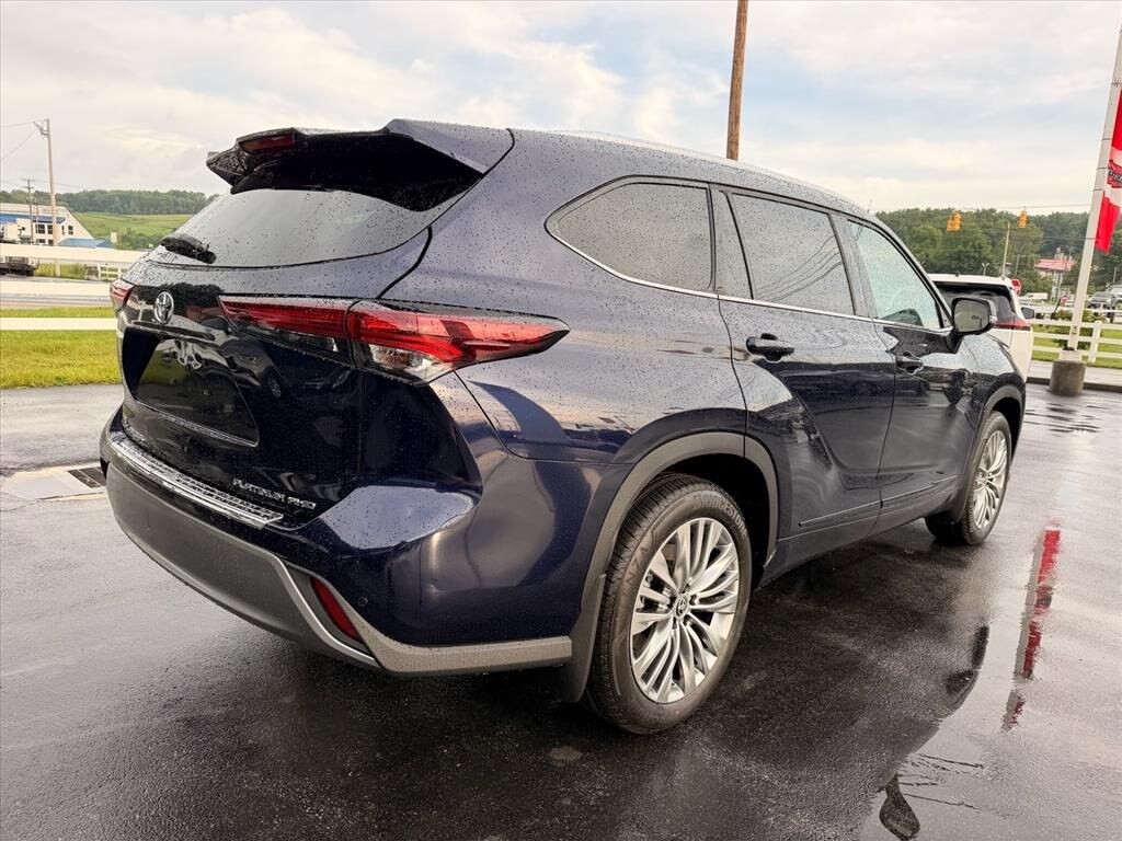 New 2026 Toyota Highlander SUV