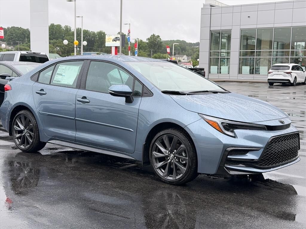 New 2026 Toyota Corolla SE Sedan