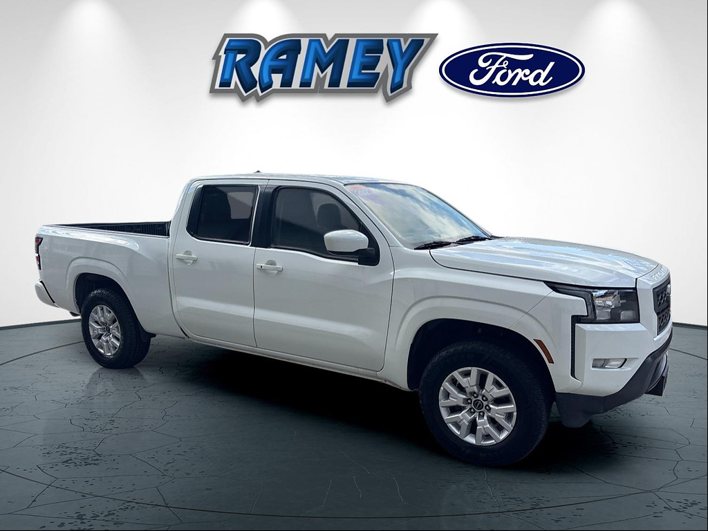 Used 2023 Nissan Frontier SV