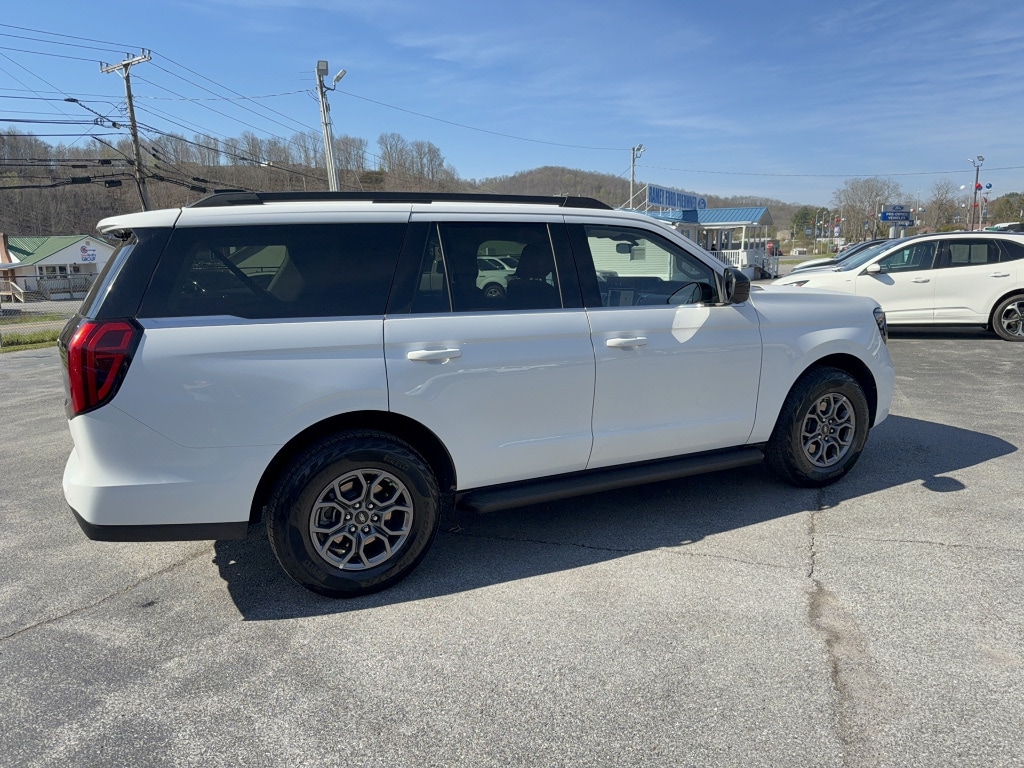 Used 2025 Ford Expedition Active