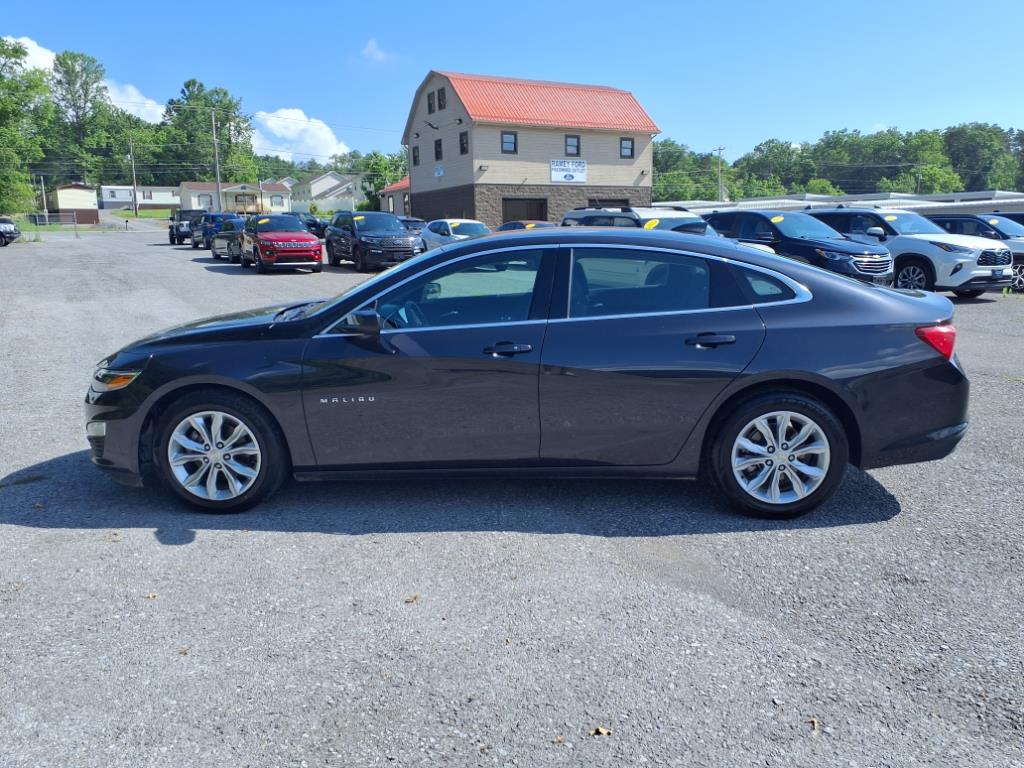 1G1ZD5ST8PF192882