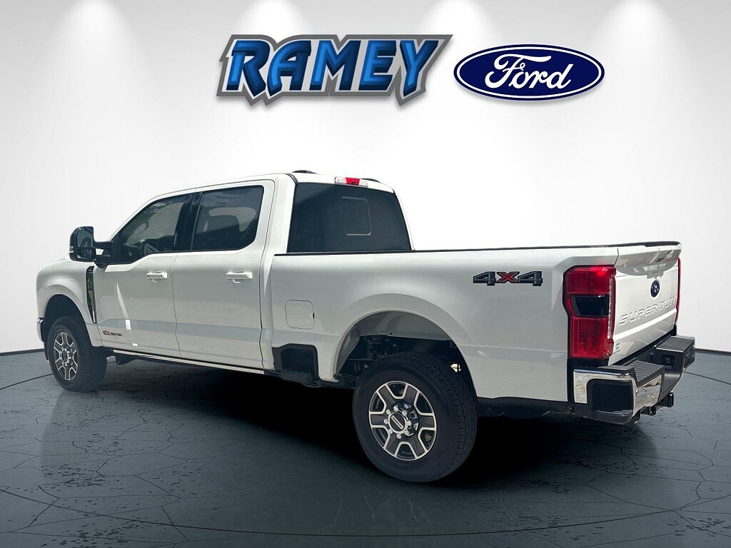 New 2026 Ford Super Duty F-350 SRW Lariat