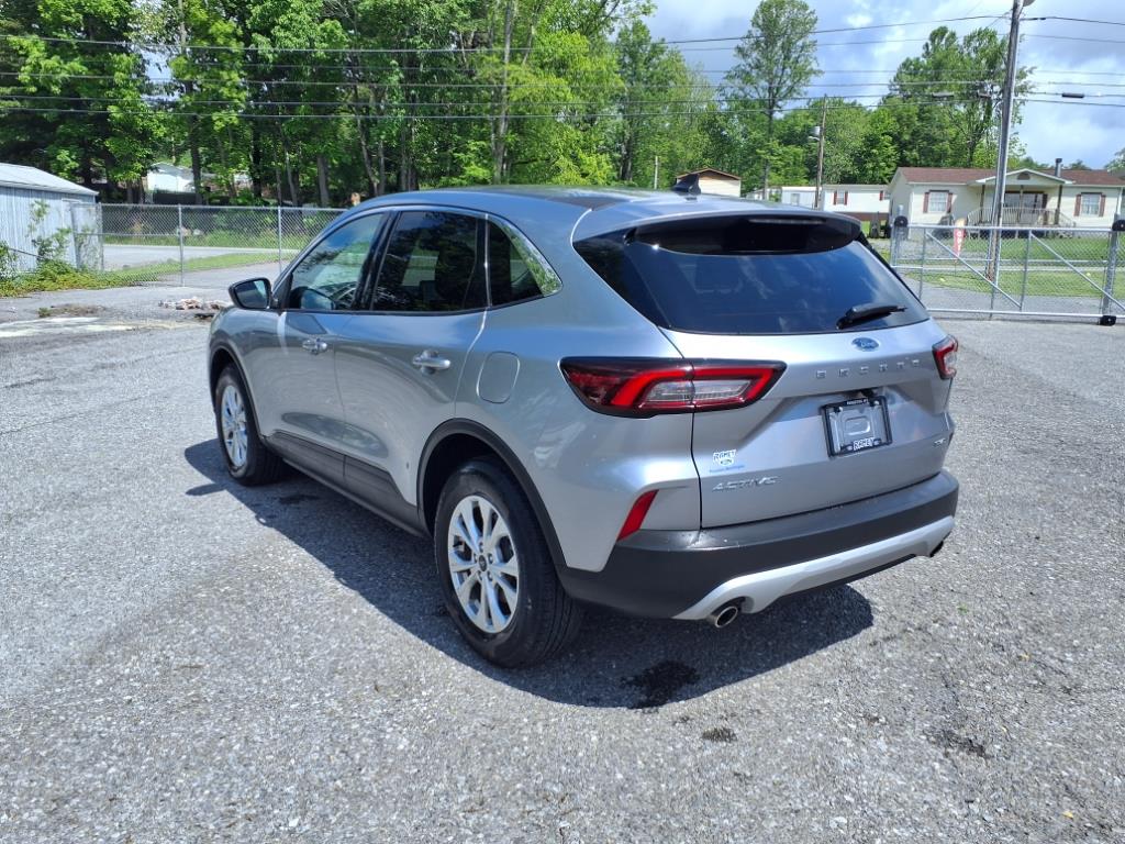2024 Ford Escape Active photo 3