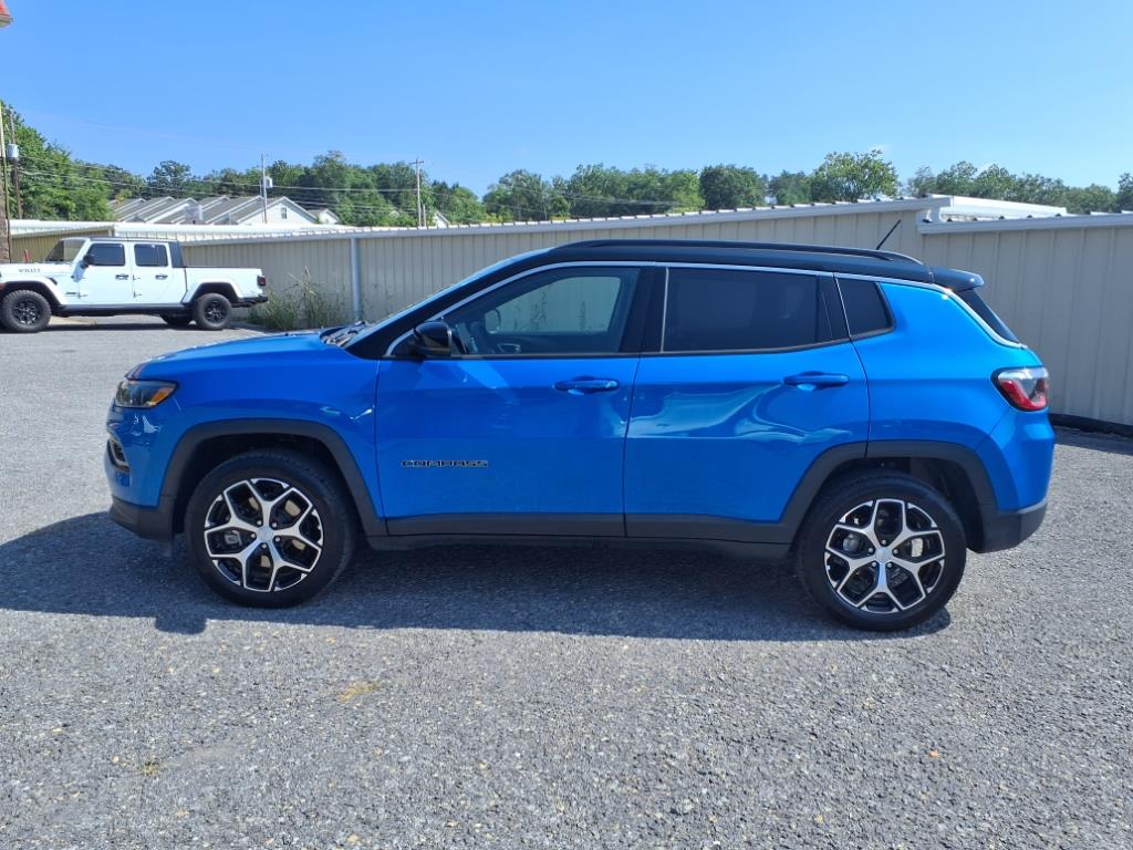 2024 Jeep Compass Limited photo 2