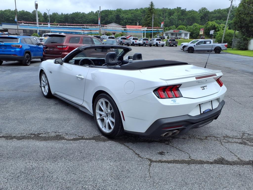 2024 Ford Mustang GT Premium Convertible photo 3