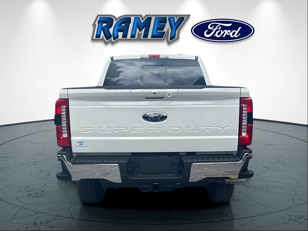 New 2026 Ford Super Duty F-350 SRW Lariat