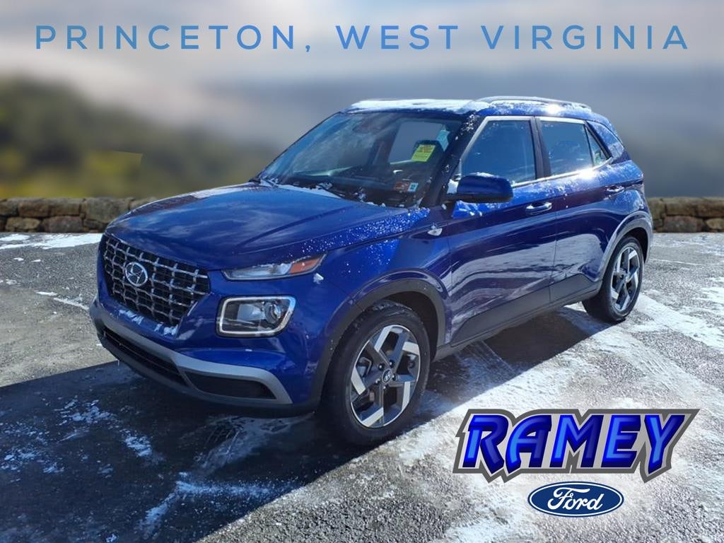 Used 2024 Hyundai Venue SEL SUV