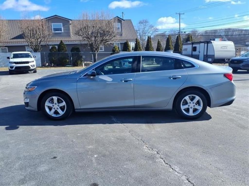 Used 2024 Chevrolet Malibu LT Sedan