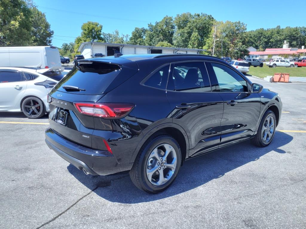 2024 Ford Escape Hybrid ST-Line Select photo 4
