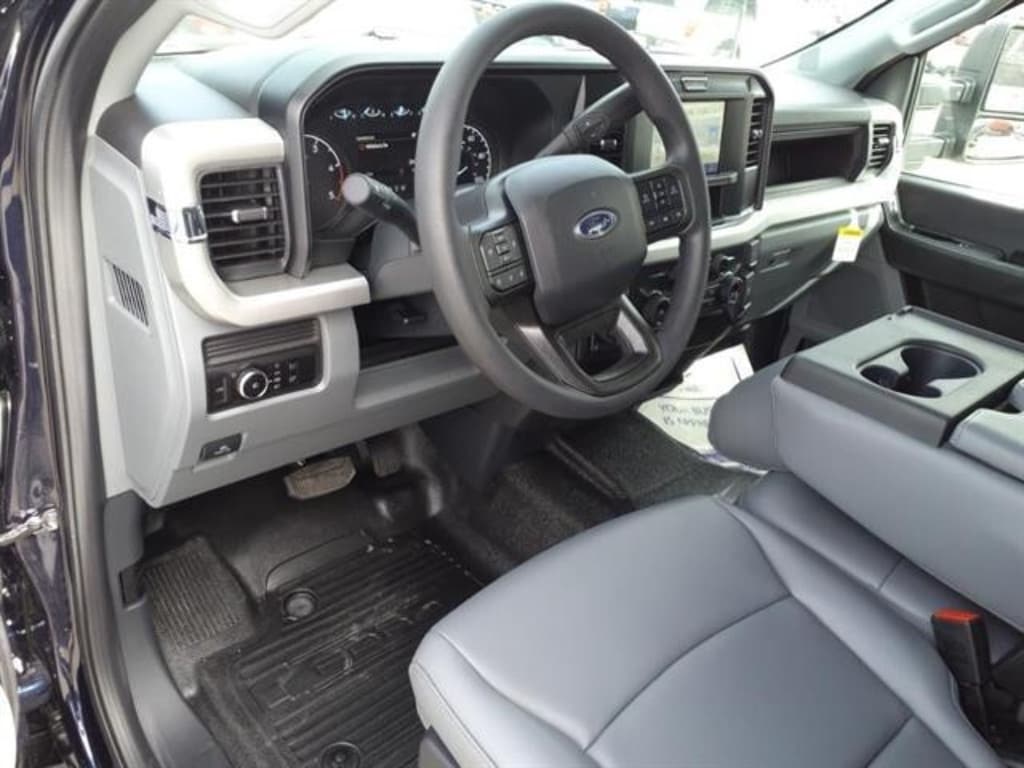 2025 Ford F-250 Super Duty XL - Photo 9