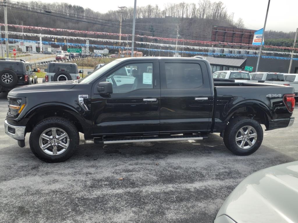 2024 Ford F-150 XLT photo 2