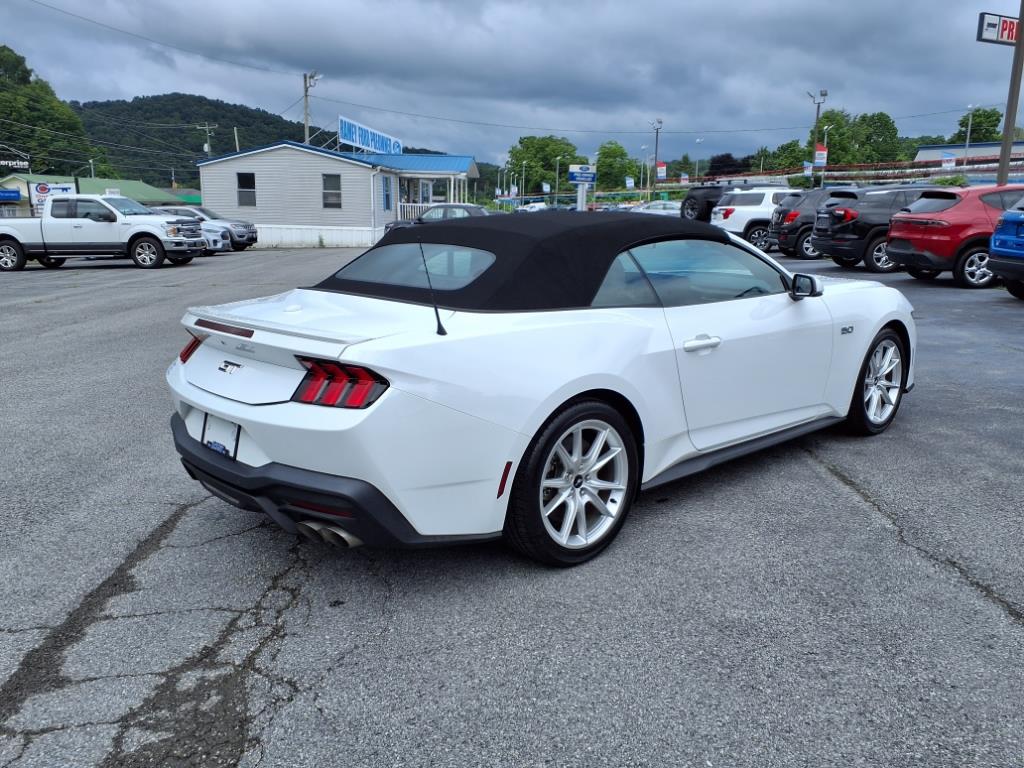 2024 Ford Mustang GT Premium Convertible photo 4