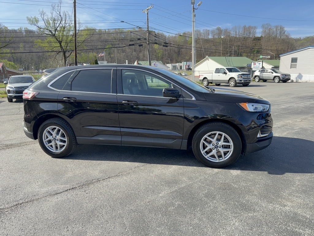 2021 Ford Edge SEL - Photo 3