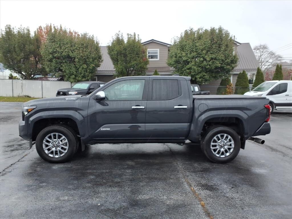 Used 2025 Toyota Tacoma Limited Truck Double Cab