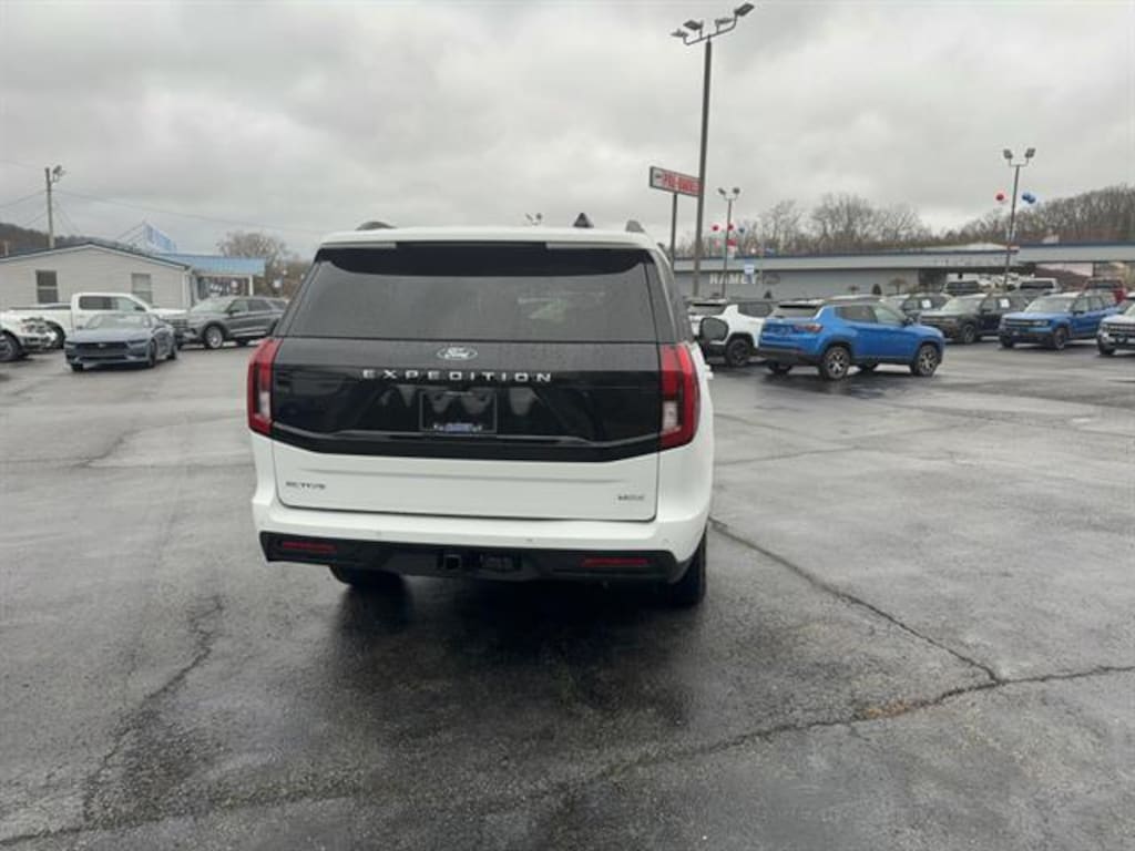 Used 2025 Ford Expedition Max Active