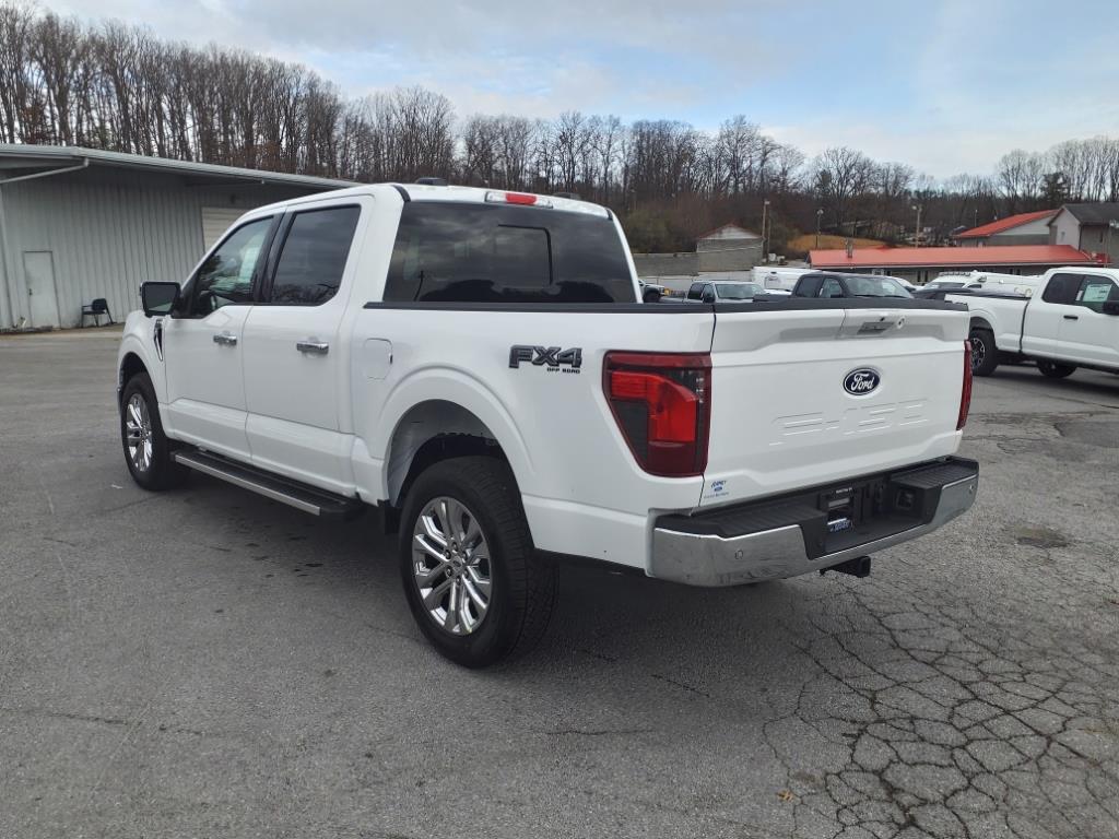 2024 Ford F-150 XLT photo 3