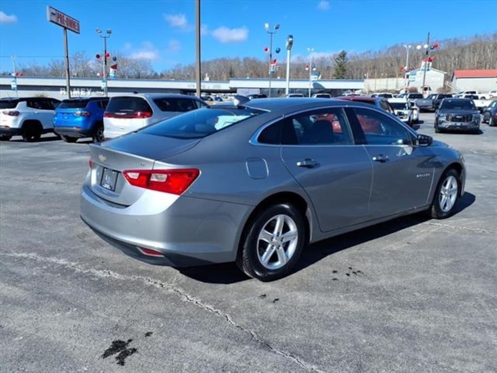Used 2024 Chevrolet Malibu LT Sedan