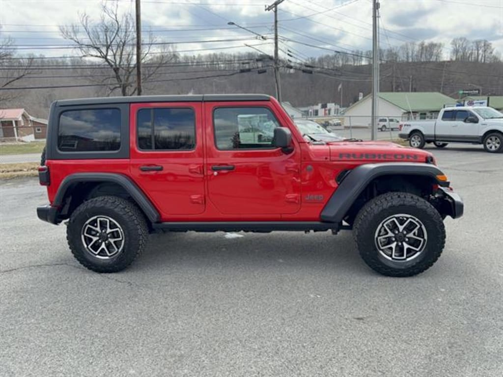 Used 2025 Jeep Wrangler Rubicon