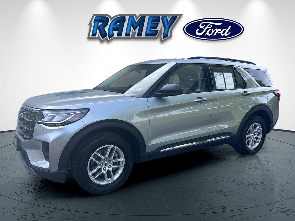 Used 2025 Ford Explorer Active