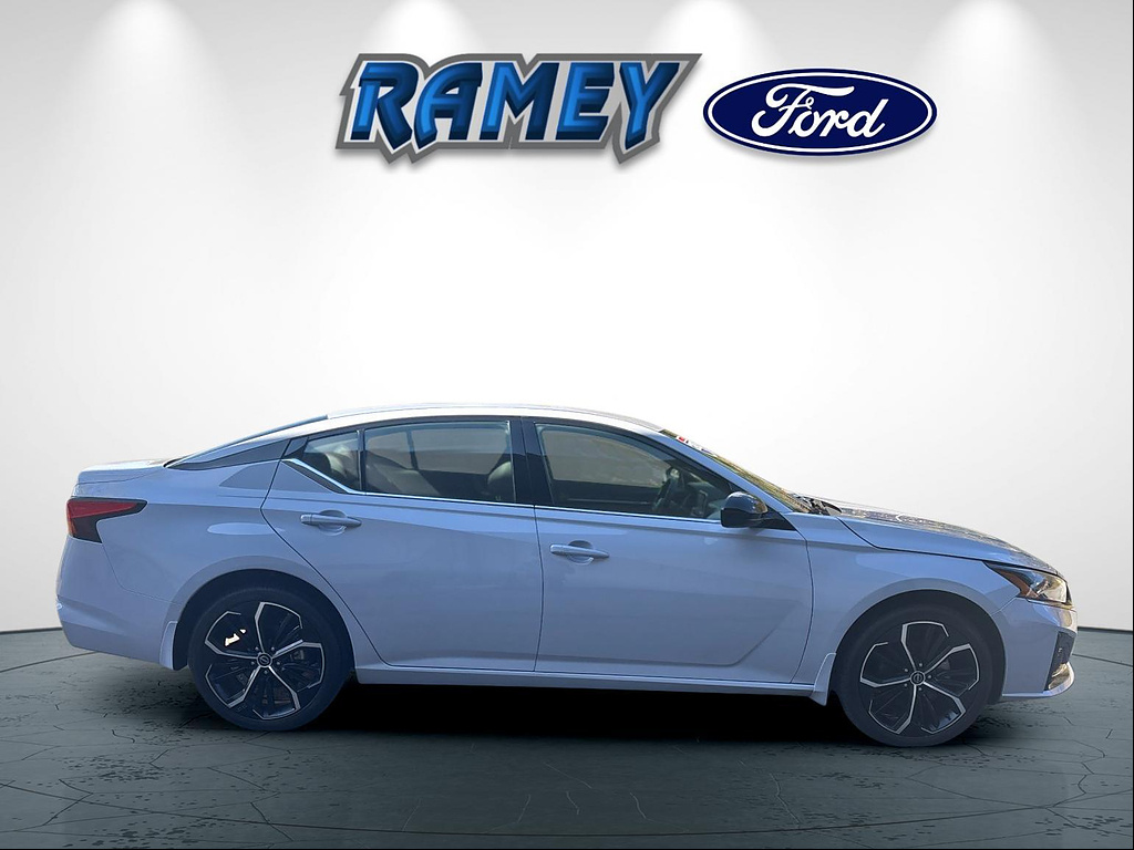 Used 2025 Nissan Altima 2.5 SR