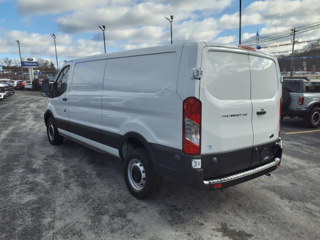 2024 Ford Transit Van photo 3