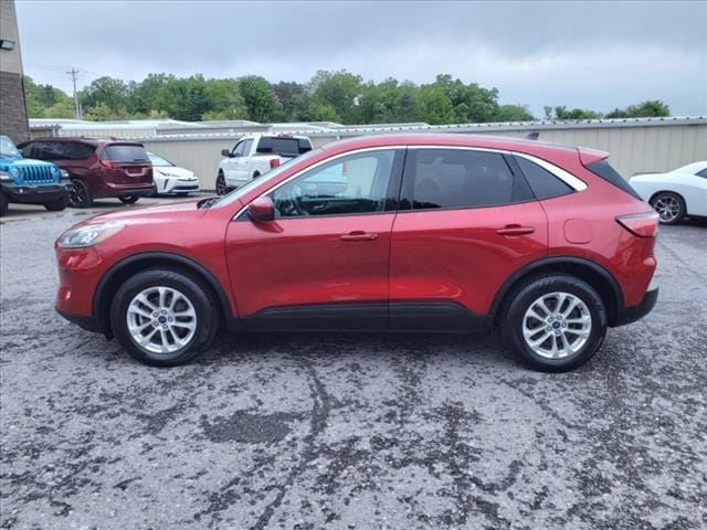 Used 2020 Ford Escape SE with VIN 1FMCU9G62LUC15520 for sale in Princeton, WV