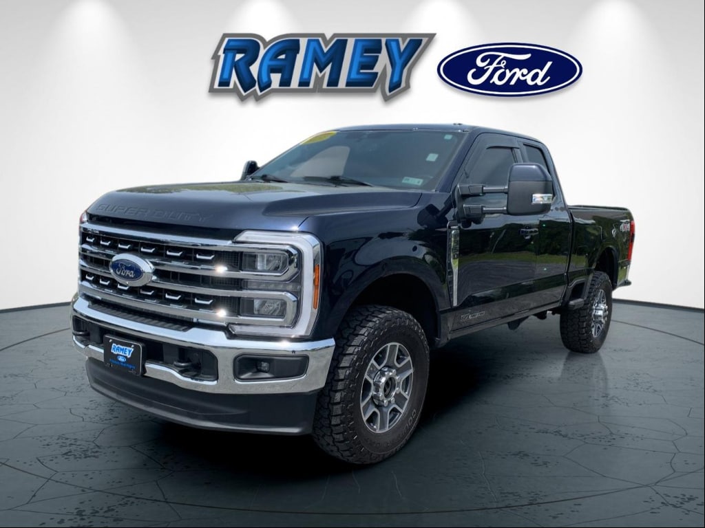 2023 Ford F-350 Lariat 4x4 SuperCab 8' Box SRW's photo
