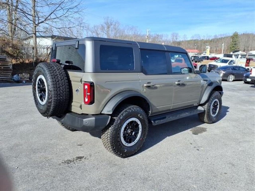 New 2025 Ford Bronco Outer Banks