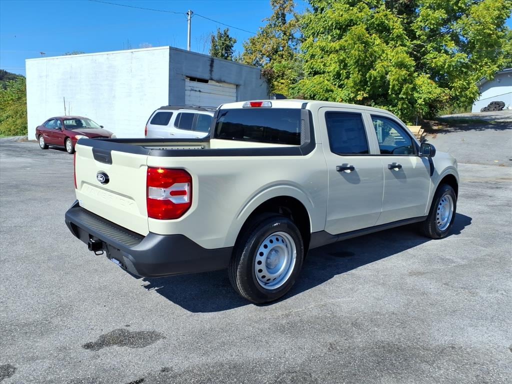 New 2025 Ford Maverick XL Truck SuperCrew