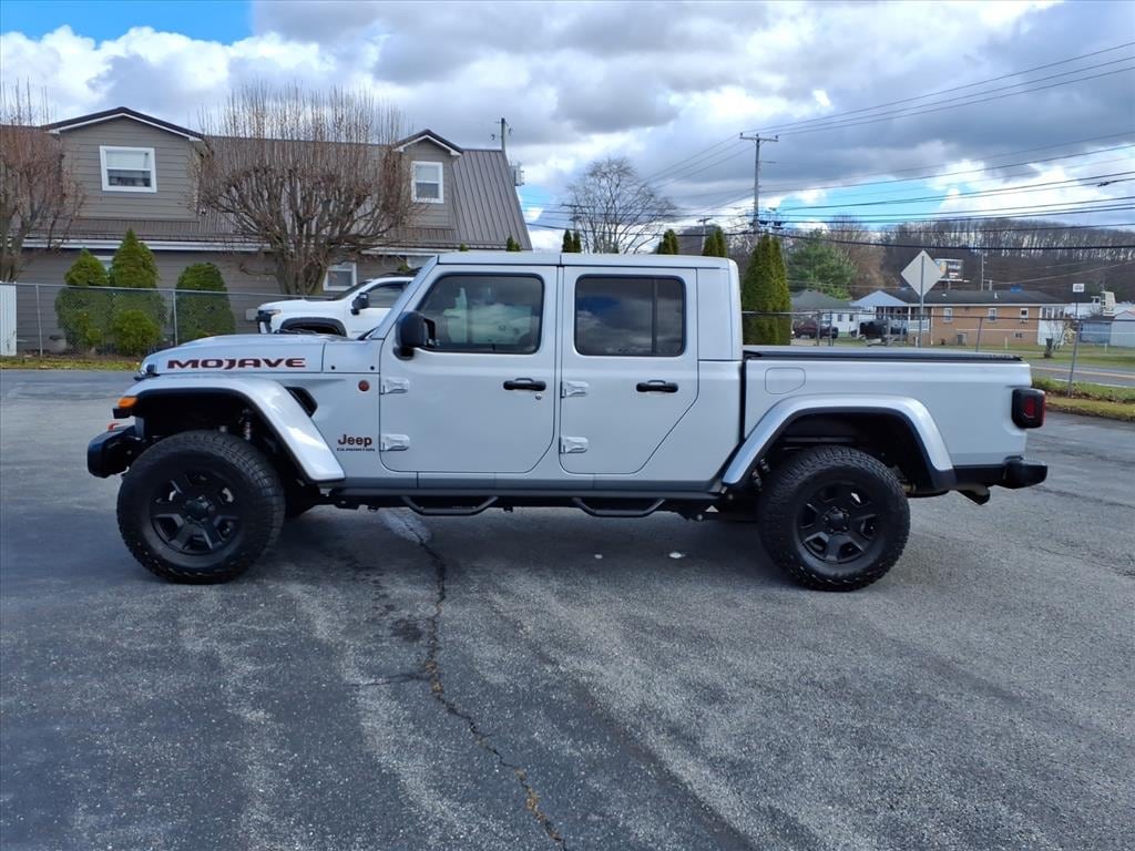 Used 2022 Jeep Gladiator Mojave Truck Crew Cab