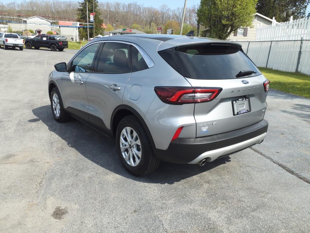2024 Ford Escape Active photo 3