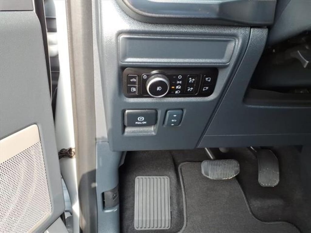 2025 Ford F-150 Lariat - Photo 17