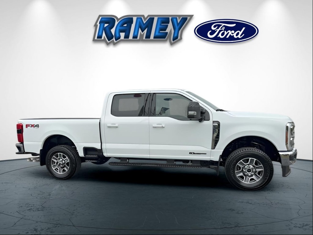 New 2026 Ford Super Duty F-350 SRW Lariat