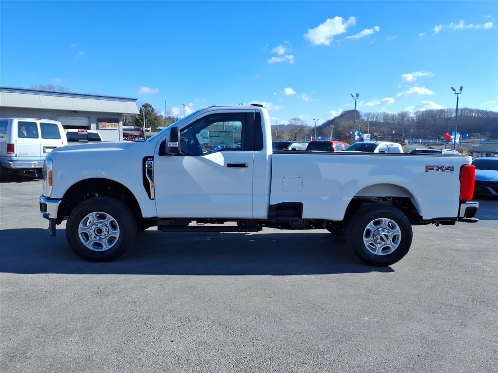 New 2026 Ford Super Duty F-350 SRW XLT Truck Regular Cab