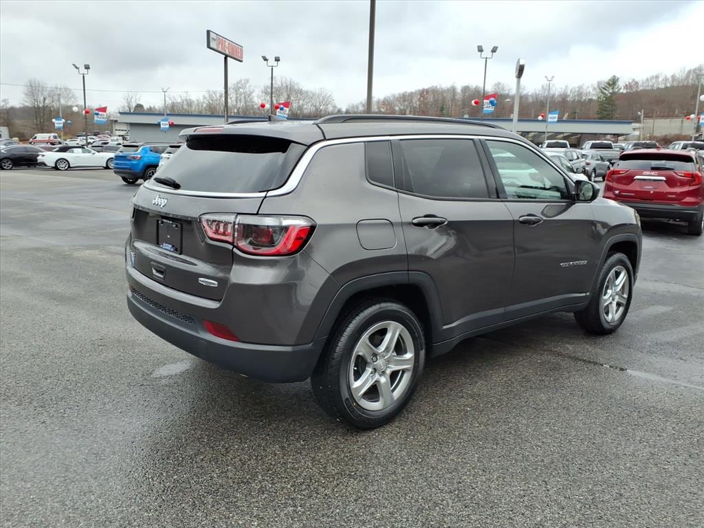Used 2024 Jeep Compass Latitude SUV