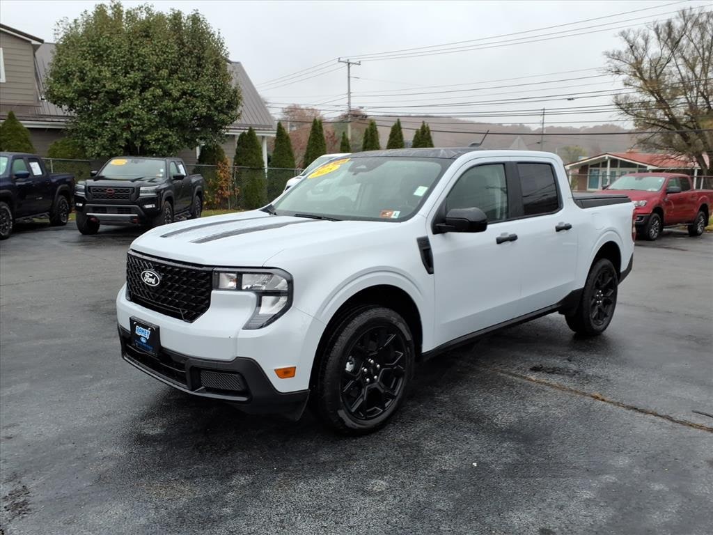 Used 2025 Ford Maverick XLT Truck SuperCrew
