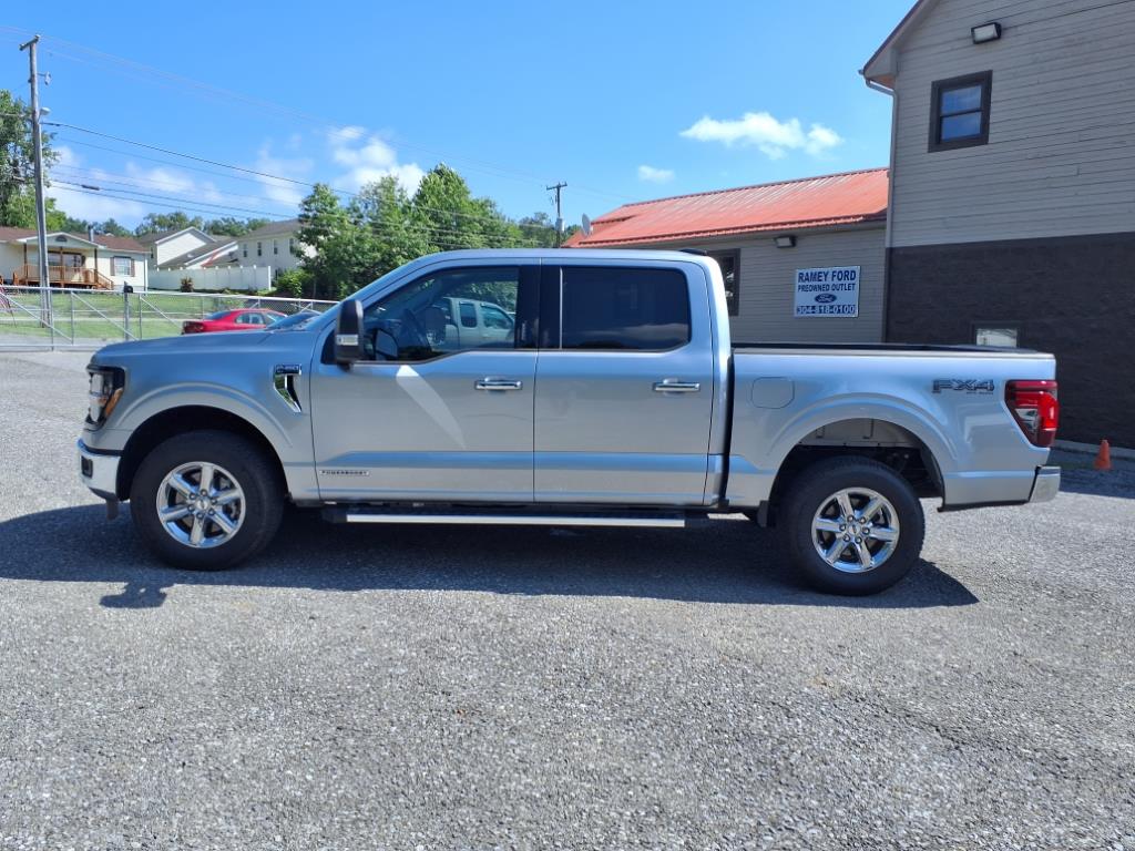 2024 Ford F-150 XLT photo 2