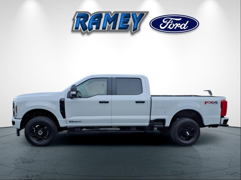 New 2026 Ford Super Duty F-350 SRW XL Truck Crew Cab