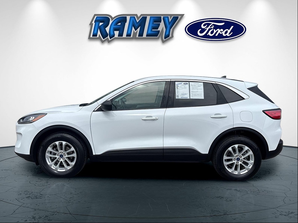Used 2022 Ford Escape SE with VIN 1FMCU9G62NUB40174 for sale in Princeton, WV