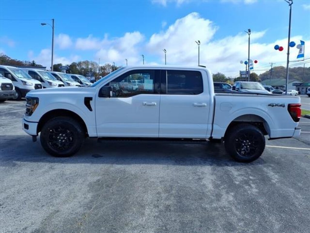 New 2025 Ford F-150 XLT Truck SuperCrew Cab