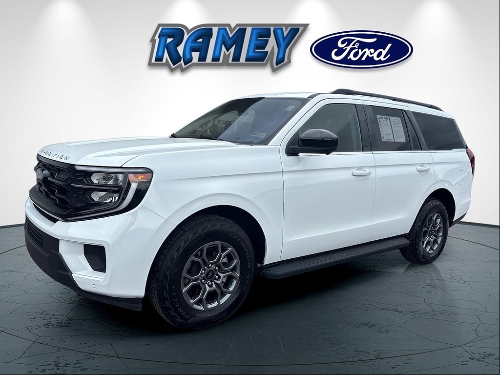 Used 2025 Ford Expedition Active