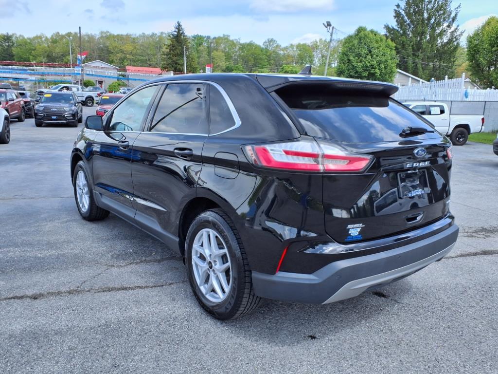 2023 Ford Edge SEL photo 3