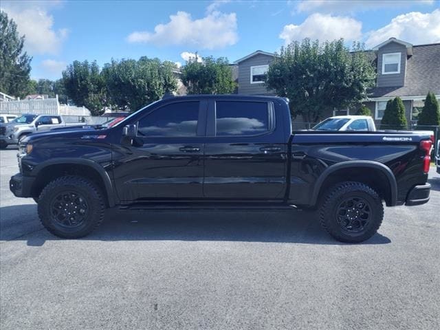 Used 2024 Chevrolet Silverado 1500 ZR2 with VIN 3GCUDHEL2RG257841 for sale in Princeton, WV