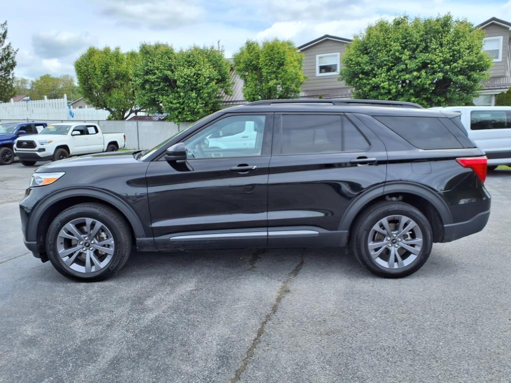 Used 2024 Ford Explorer XLT with VIN 1FMSK8DH7RGA50556 for sale in Princeton, WV