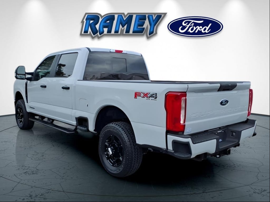 New 2026 Ford Super Duty F-350 SRW XL Truck Crew Cab