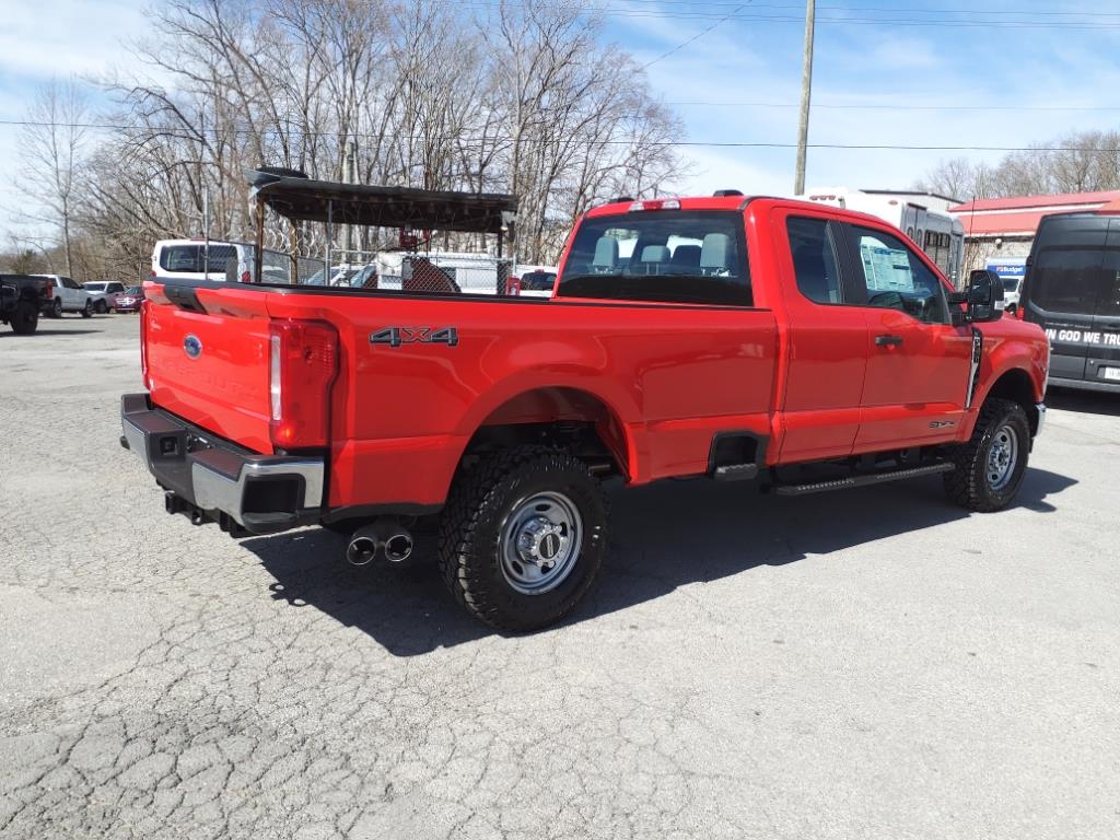 2025 Ford F-250 XL photo 4