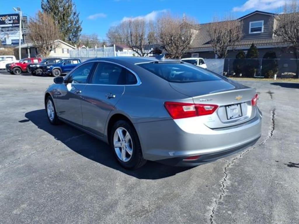 Used 2024 Chevrolet Malibu LT Sedan