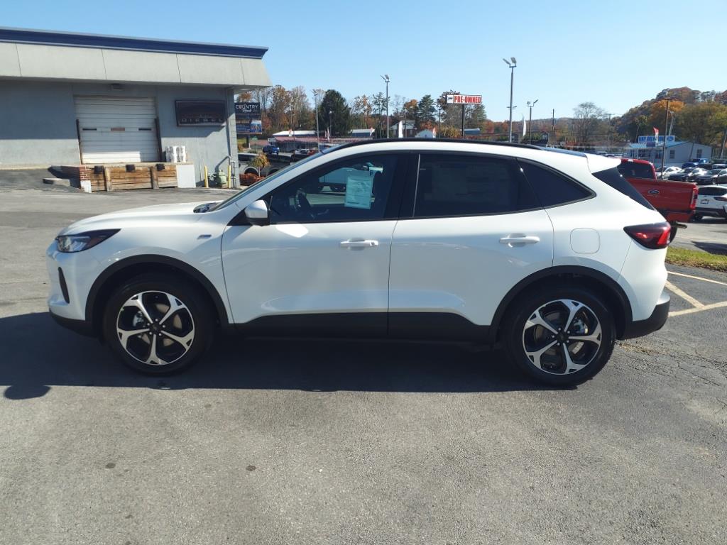 2025 Ford Escape ST-Line Select photo 2